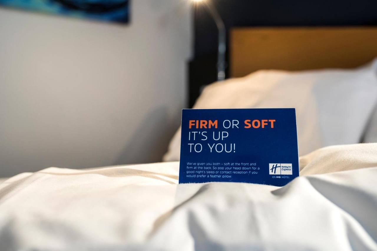 Holiday Inn Express Stoke-On-Trent By Ihg Buitenkant foto
