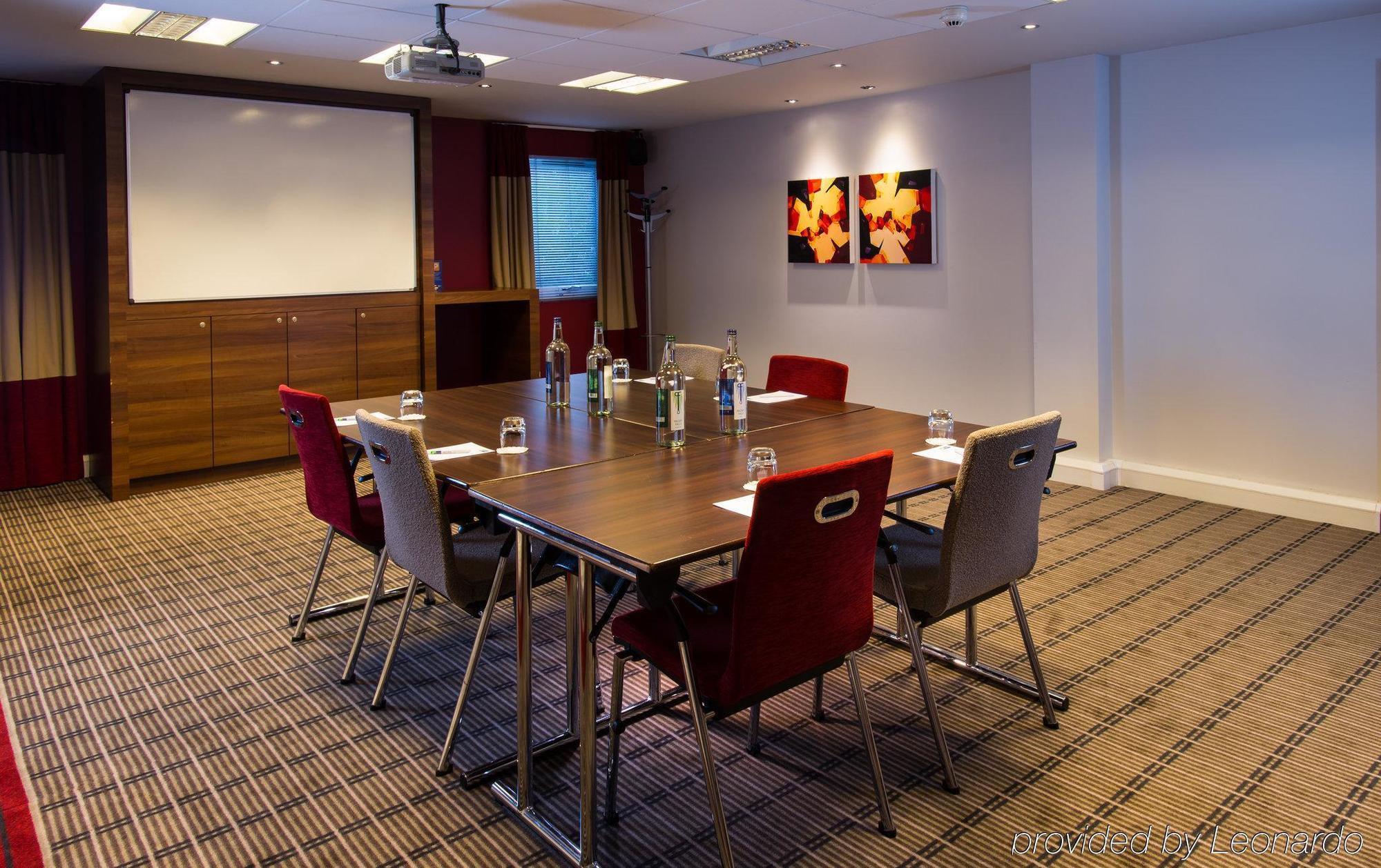Holiday Inn Express Stoke-On-Trent By Ihg Buitenkant foto