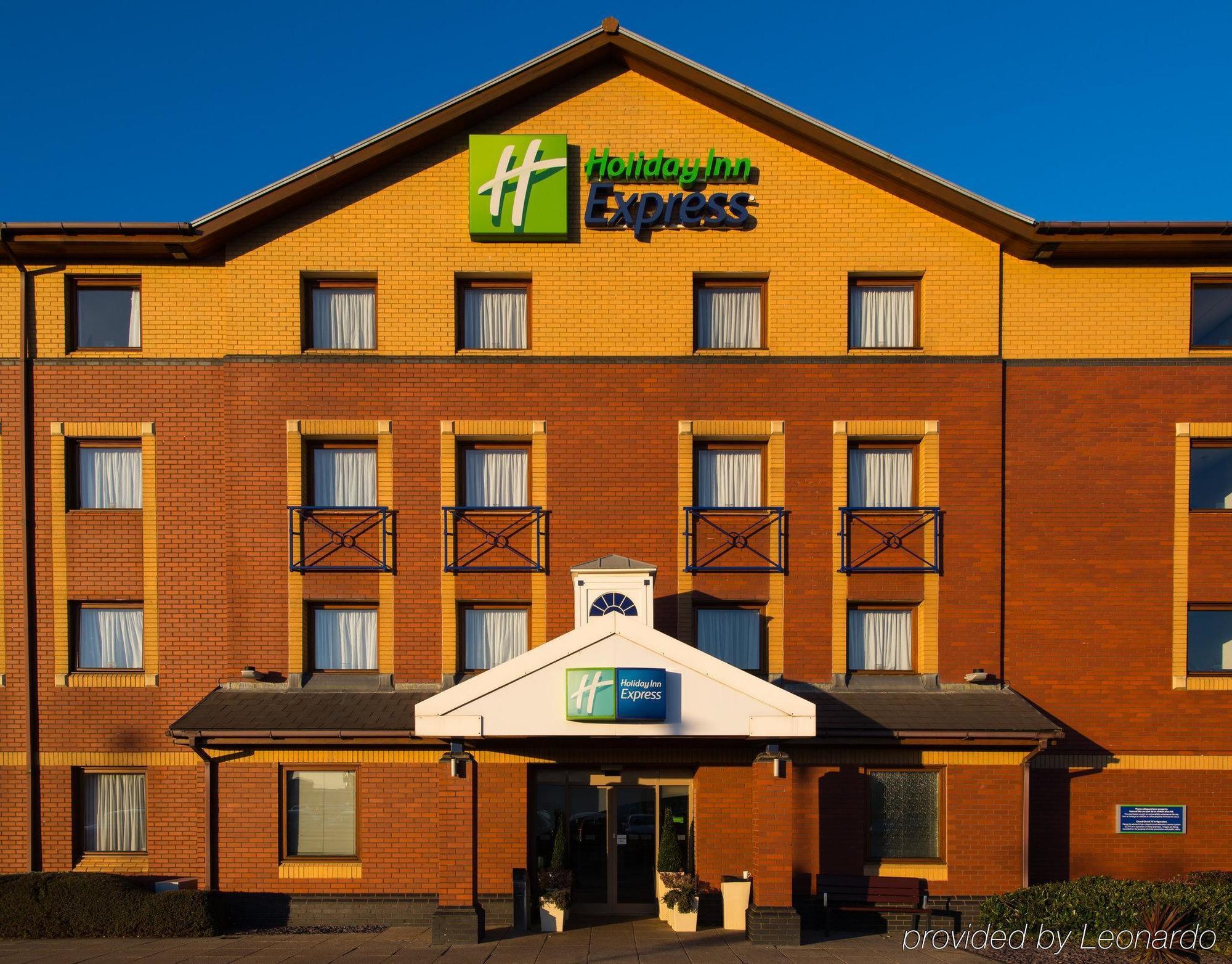 Holiday Inn Express Stoke-On-Trent By Ihg Buitenkant foto