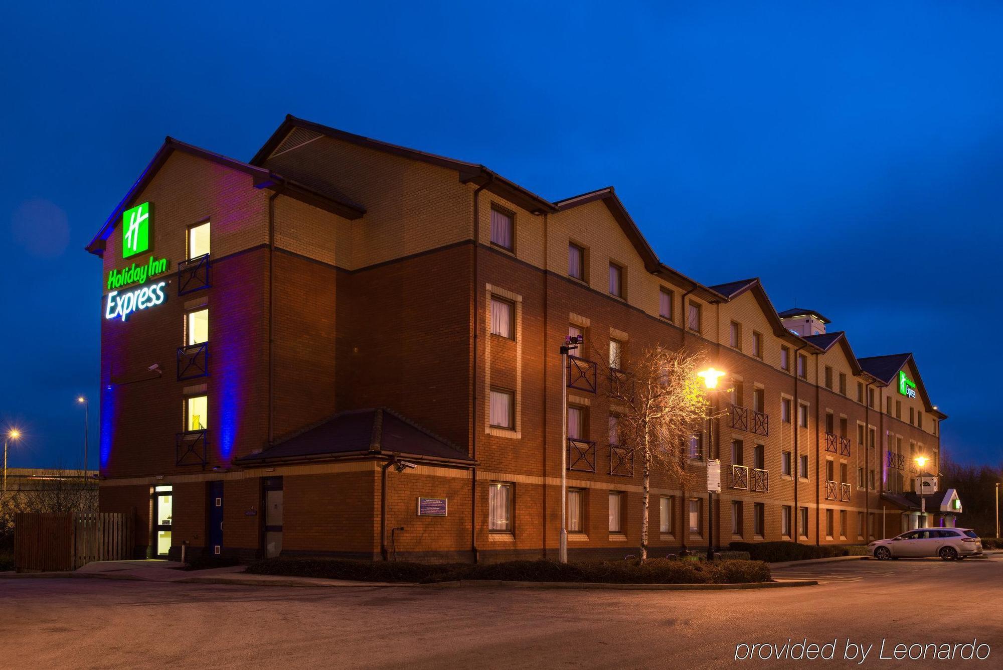 Holiday Inn Express Stoke-On-Trent By Ihg Buitenkant foto