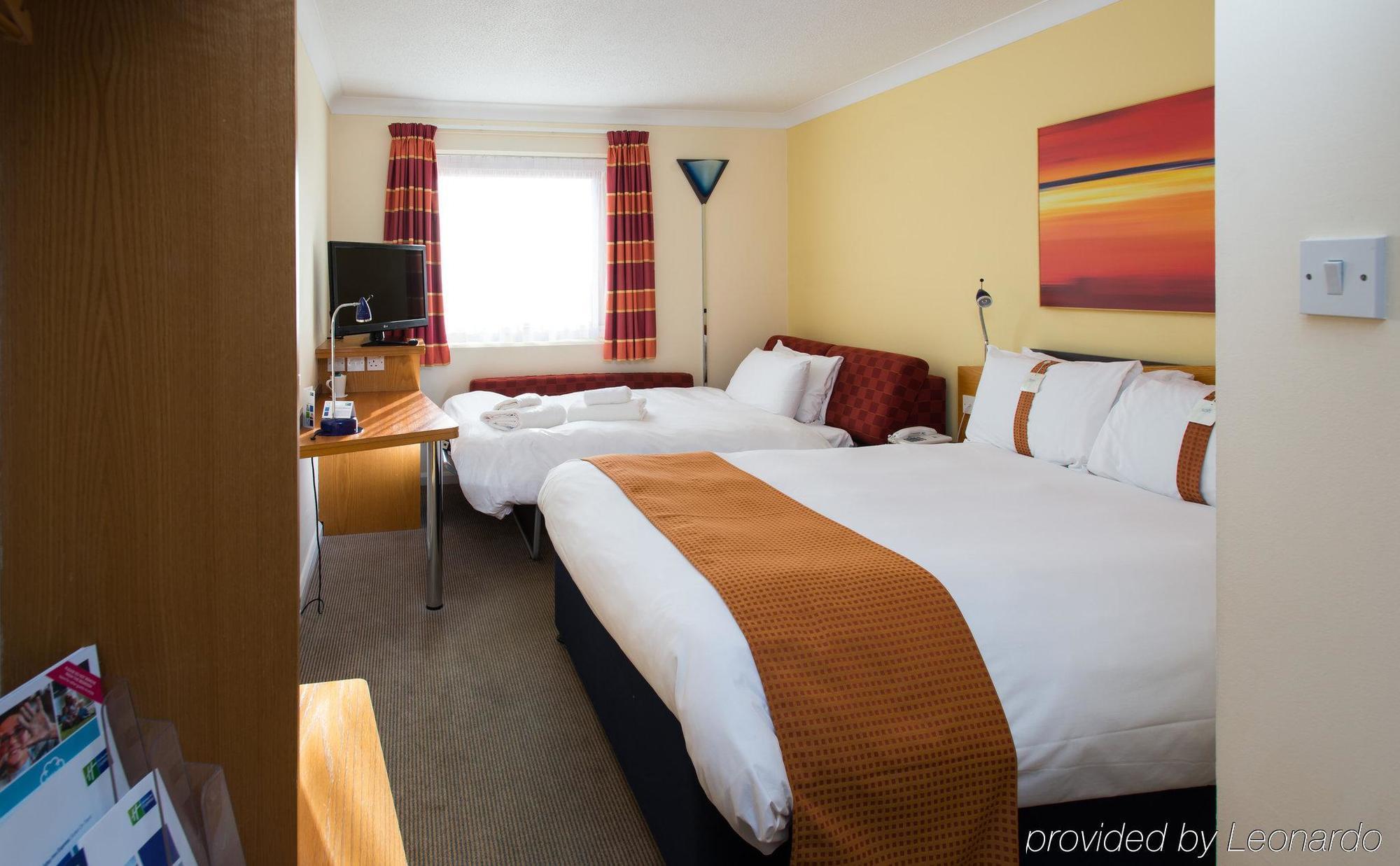 Holiday Inn Express Stoke-On-Trent By Ihg Buitenkant foto
