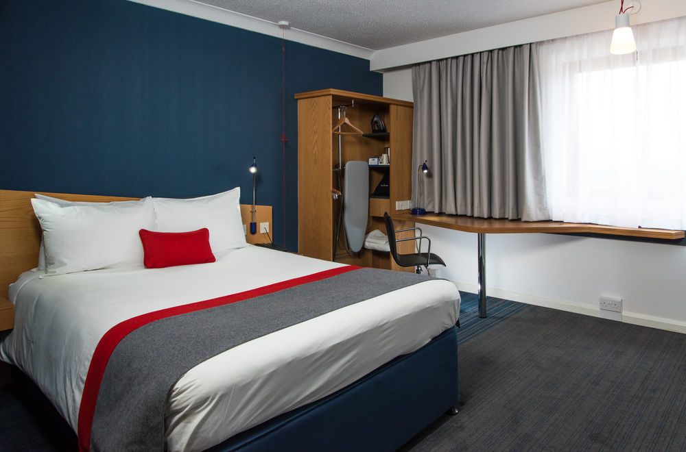 Holiday Inn Express Stoke-On-Trent By Ihg Buitenkant foto