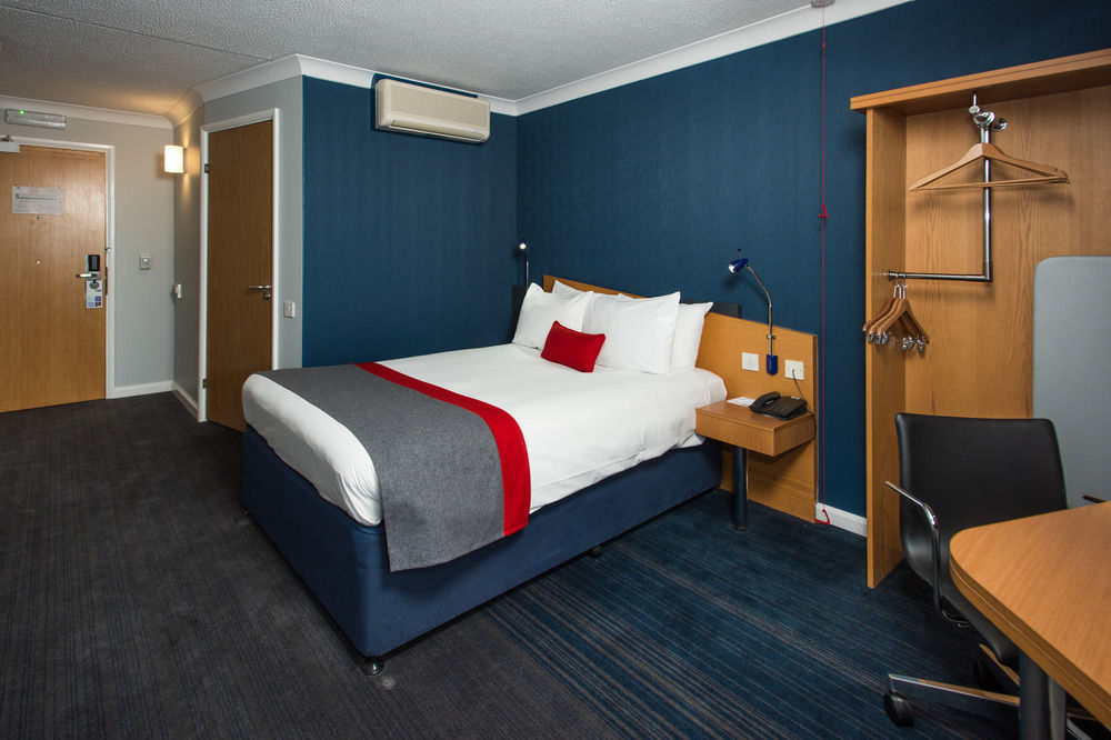 Holiday Inn Express Stoke-On-Trent By Ihg Buitenkant foto