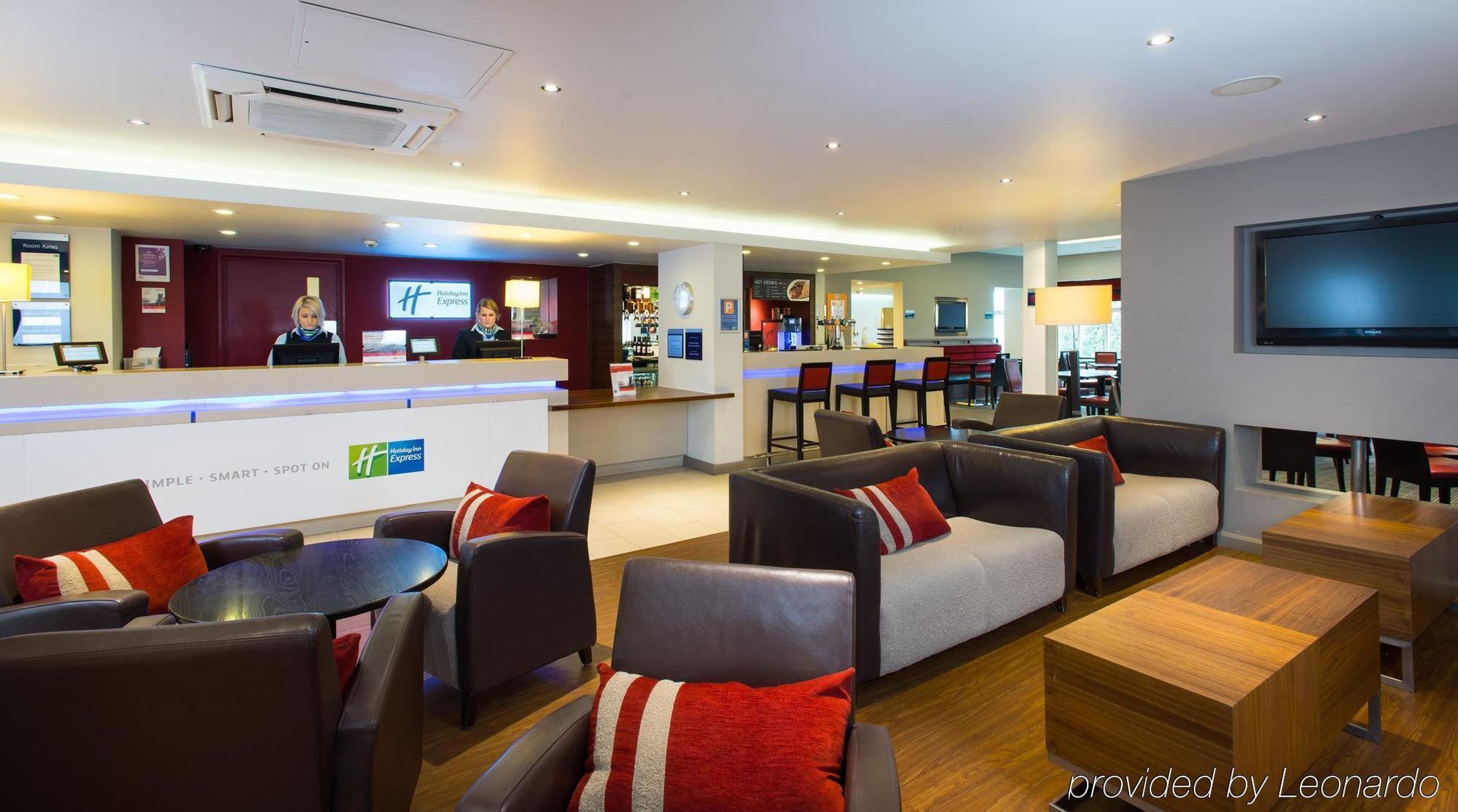 Holiday Inn Express Stoke-On-Trent By Ihg Buitenkant foto