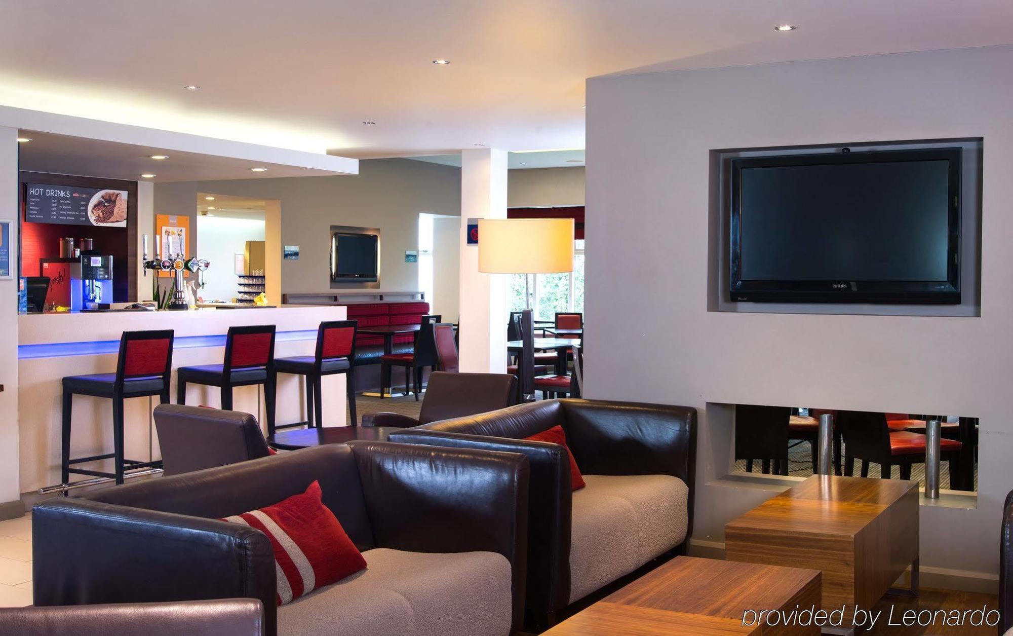 Holiday Inn Express Stoke-On-Trent By Ihg Buitenkant foto